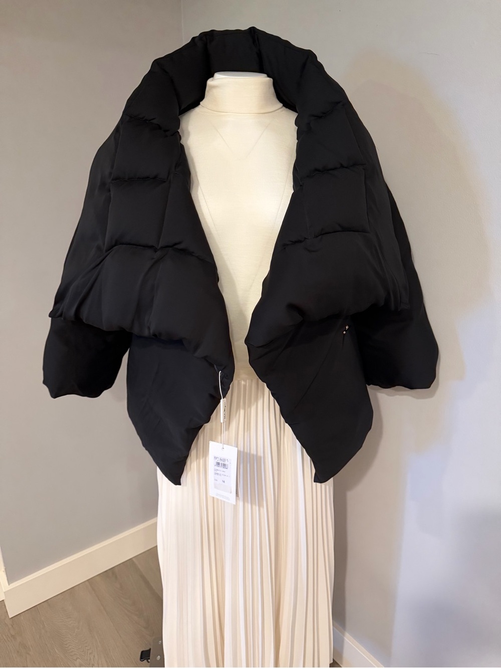 Salvatore Ferragamo Black Wrap Puffer Jacket - Picture 11 of 16